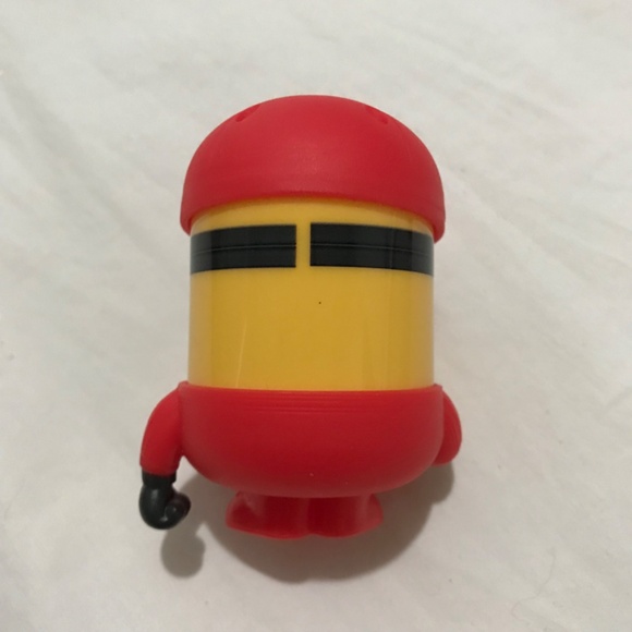 Despicable Me 4 Minion Action Figure Toy McDonald's Happy Meal Toy - Picture 2 of 3